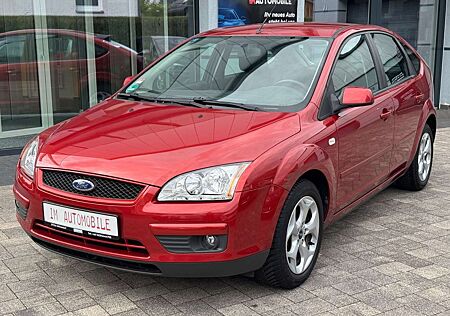 Ford Focus 1.6 Lim. Style*Klimaautomatik*Tempomat*PDC