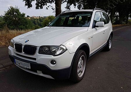 BMW X3 2.0i - Edelholz, Reling, Alu, Klima, Allrad
