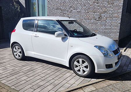 Suzuki Swift Comfort 3-trg.) Klima Bluetooth