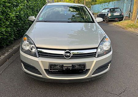 Opel Astra 1.4 Edition, Klima, PDC,1. Hand, TÜV neu...