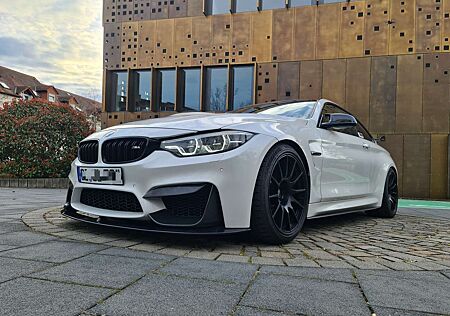 BMW M4 +Coupe+DKG