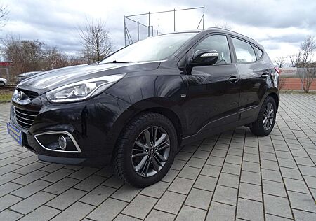 Hyundai ix35 Trend AWD (EL/LM)-1. HAND-Scheckheft-AHK