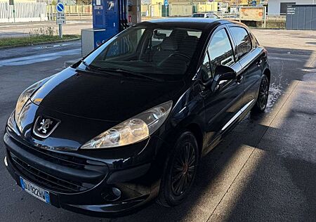 Peugeot 207 5p 1.4 hdi XS