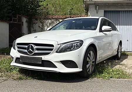Mercedes-Benz C 220 d 4Matic T 9G-TRONIC