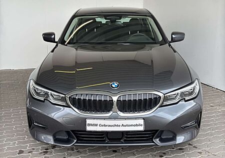 BMW 330 e Lim. Sport Line LiveCock.Laserl.HUD.ParkAss