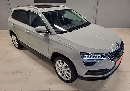 Skoda Karoq "Style" 1.5 TSI DSG *Leder*AHK*Panorama*