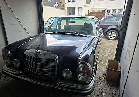 Mercedes-Benz 280 SE