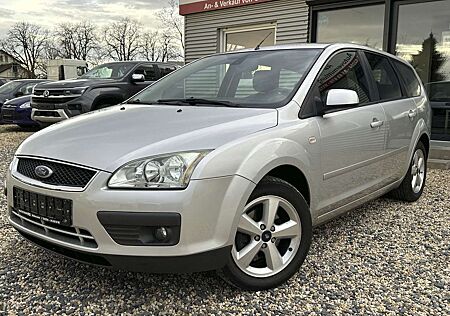 Ford Focus Turnier Titanium/KLIMAA./AHK/T.LEDER/