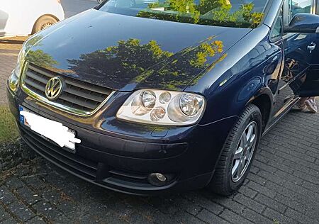 VW Touran Volkswagen 1.4 TSI Goal
