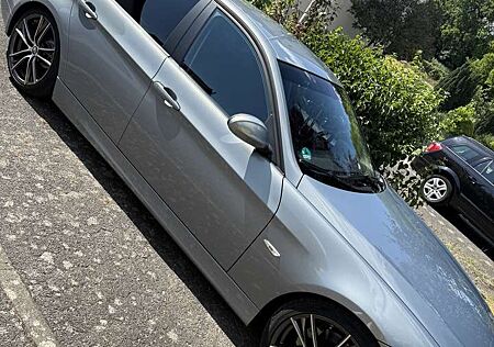 BMW 320i 320 E90
