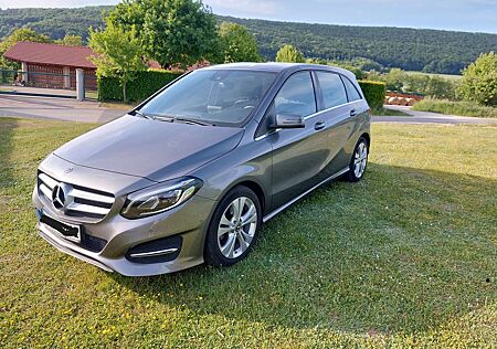 Mercedes-Benz B 200 7G-DCT Urban