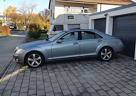Mercedes-Benz S 500 4Matic 7G-TRONIC