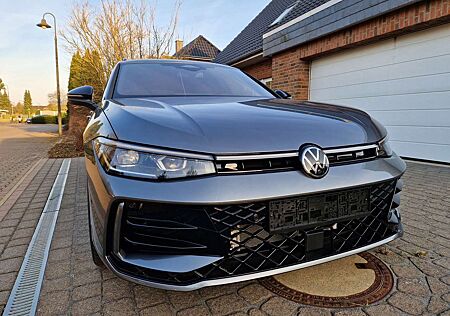 VW Passat Variant Volkswagen 2.0 TDI SCR 4Motion DSG R-Line
