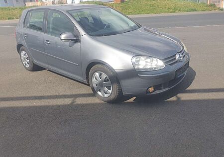 VW Golf Volkswagen V 5-Türer 1.6. Zahnriemen Wapu ganz neu
