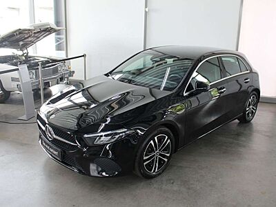Mercedes-Benz A 200 Progressive Plus Ambiente LED MBUX Kamera