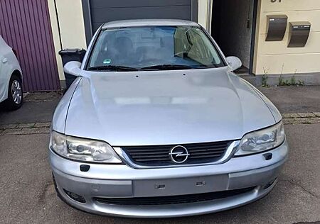 Opel Vectra 1.8 Selection TÜV / Zahnriemen NEU