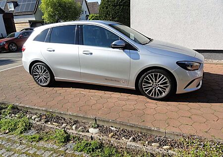 Mercedes-Benz B 200 d 8G-DCT Progressive