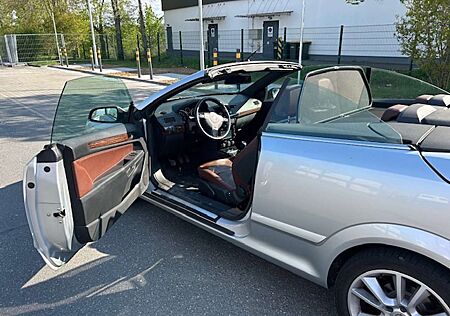 Opel Astra Cabrio-feeling und der Sommer kann kommen