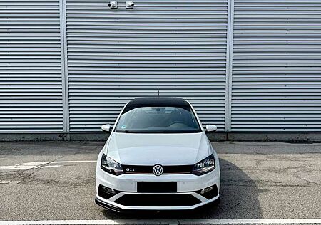 VW Polo GTI Volkswagen 1.8 TSI (Blue Motion Technology)