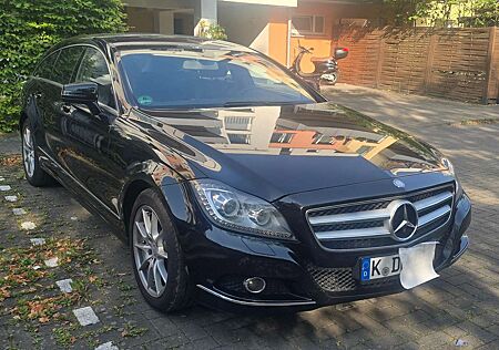 Mercedes-Benz CLS 250 Shooting Brake CDI DPF BlueEFFICIENCY 7G-T