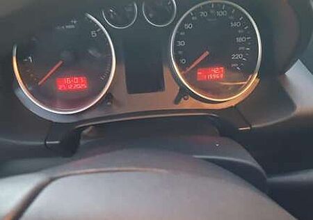 Audi A2 1.4 Advance Austattungspaket