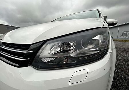 VW Touran Volkswagen Life BI-Xenon LED AHK SHZ NAVI