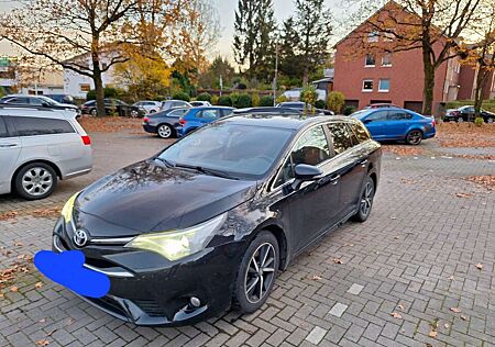 Toyota Avensis Combi 2.2 D-4D Executive