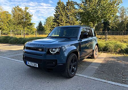 Land Rover Defender 110 D240 S, Black Pack, Winter, Off Road