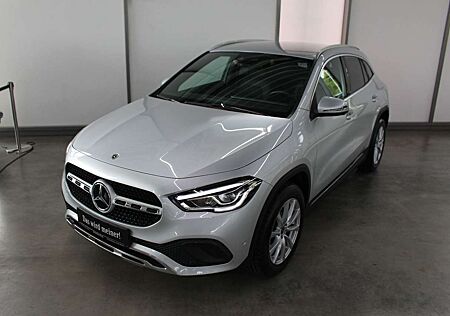 Mercedes-Benz GLA 200 Progressive LED Kamera AHK PTS Business
