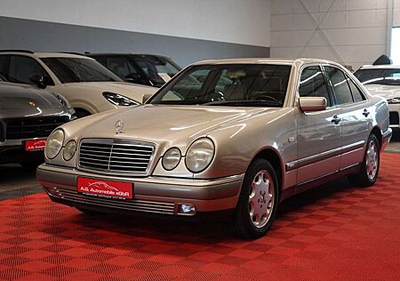 Mercedes-Benz E 280 Aut. Elegance 2.Hand*Klimaaut*Temp*Servo*