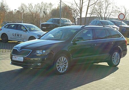 Skoda Superb Combi 2.0 TDI Green tec Exclusive+Xenon