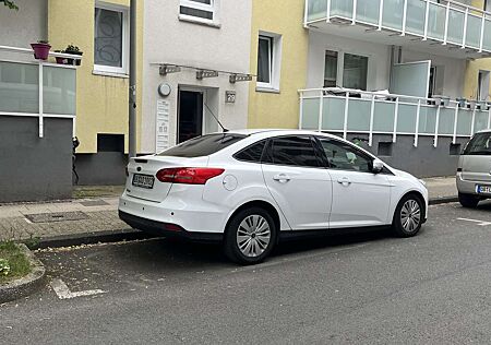 Ford Focus 2.0 TDCi DPF Start-Stopp-System Aut. Titanium