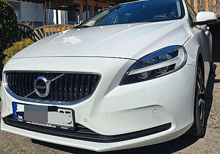 Volvo V40 T2 Momentum