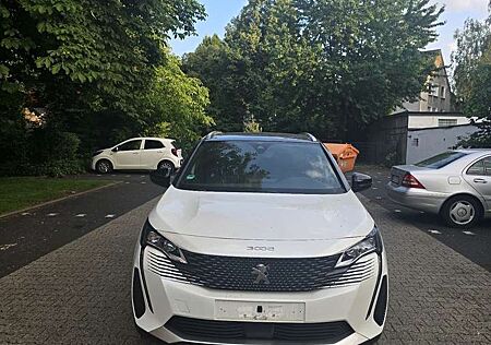 Peugeot 3008 Hybrid 225 e-EAT8 GT