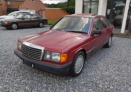 Mercedes-Benz 190 E 2,0 Sportline - Alufelgen - Schiebedach