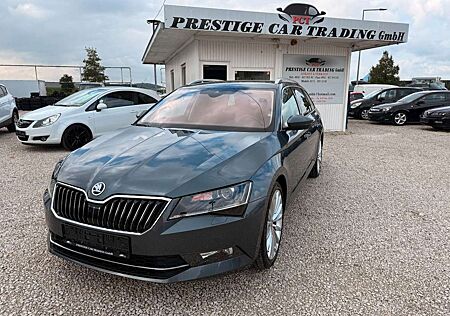 Skoda Superb 2.0 TDI Combi Style 4x4*2.HAND*ACC*AHK*
