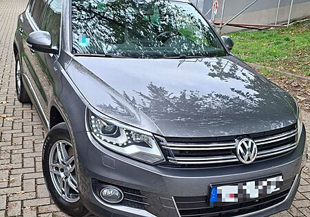 VW Tiguan gebraucht kaufen VW Tiguan Volkswagen 2.0 TDI BlueMotion Technology LIFE Sport