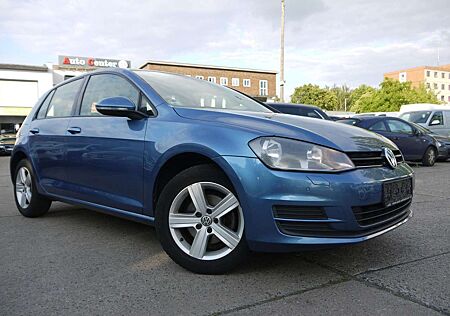 VW Golf Volkswagen VII/Automatik/SHZ/PDC/BT/Navi