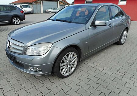 Mercedes-Benz C 350 Lim. Leder Navi PDC AHK eSD TÜV neu