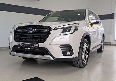 Subaru Forester 2.0ie 4X4 ACC LED PANO KAM LEDER APP