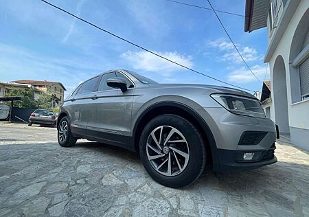VW Tiguan Volkswagen 2.0 TDI SCR (BlueMotion Technology) Sound