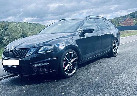 Skoda Octavia gebraucht kaufen Skoda Octavia Combi 2.0 TDI 4x4 DSG RS