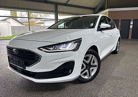 Ford Focus Limo 1.0i Aut.C&C LED Navi PDC