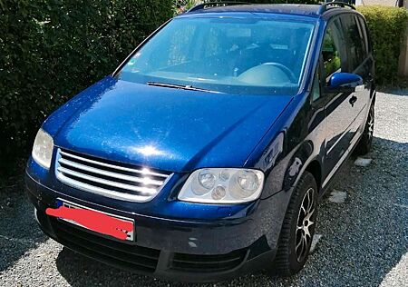 VW Touran Volkswagen 2.0 FSI Highline