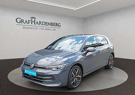 VW Golf Volkswagen VIII 1.5 eTSI DSG Style Matrix LED ACC
