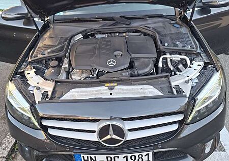 Mercedes-Benz C 200 d T 9G-TRONIC