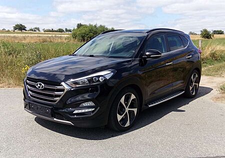 Hyundai Tucson 2,0 CRDI 25 Jahre 4WD 1.HAND,PANORAMA,AHK,DSG