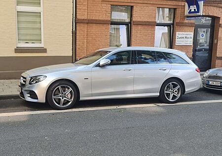 Mercedes-Benz E 300 de T 9G-TRONIC AMG Line