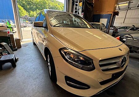 Mercedes-Benz B 200 CDI a-1.Hd.MwSt.HU11-25VollERST LESEN!!FP!