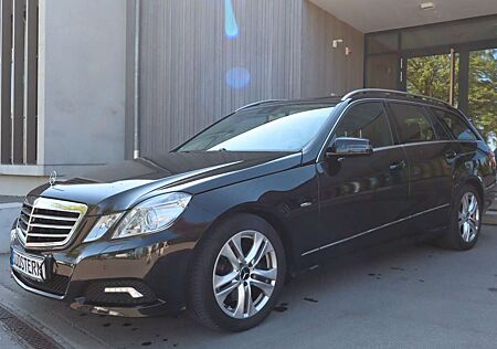 Mercedes-Benz E 350 T-Modell CGI BlueEfficiency/AHK/Navi/Xen